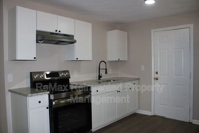 Photo - 301 Jehossee Dr SE