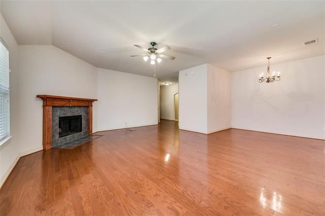 Photo - 2903 Holly Ln