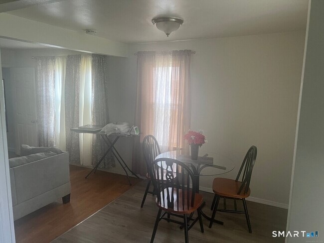 Photo - 24-26-26 Judson Ave