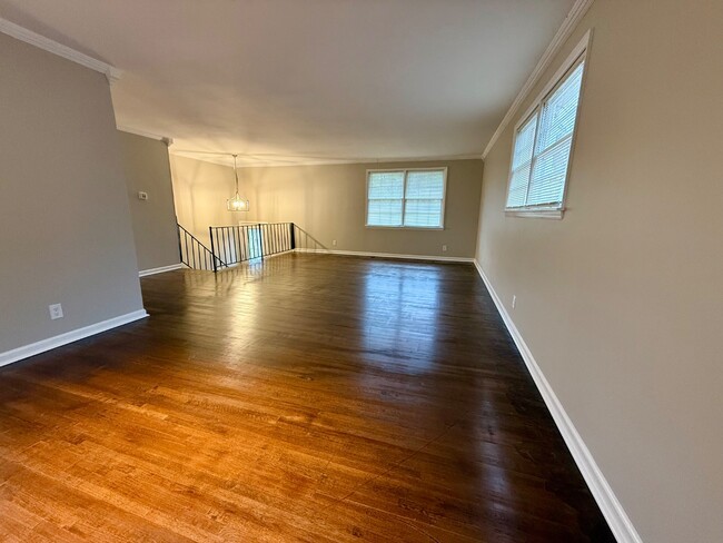 Photo - 101 Jones Valley Dr SW