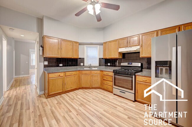 Building Photo - 3528 W Palmer St Unit GDN Rental
