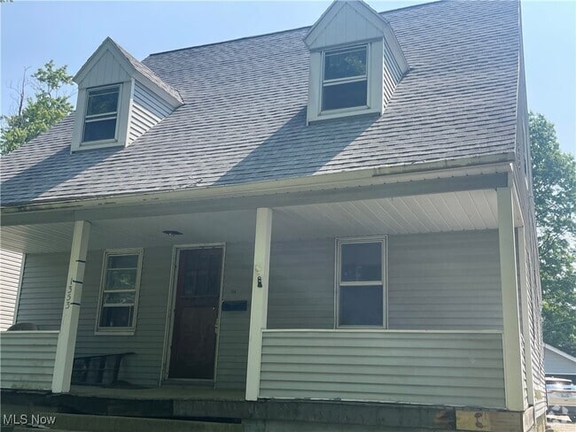 Building Photo - 1353 Grant St Rental
