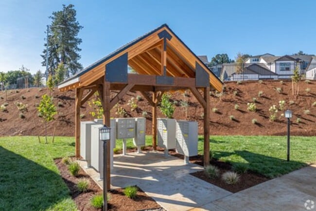 Photo - Liberty Crest