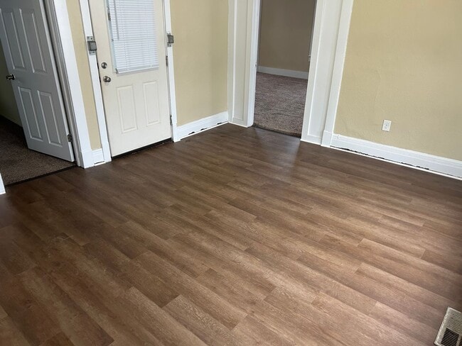 Photo - 409 Eastern Ave Unit 411 Eastern