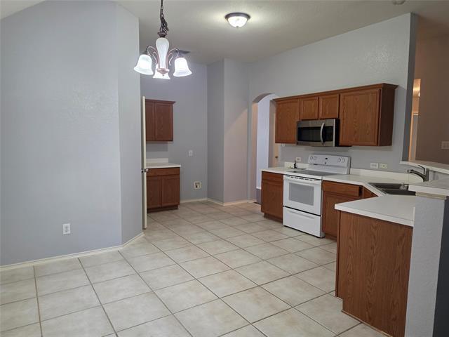 2839 Saddlebred Trail