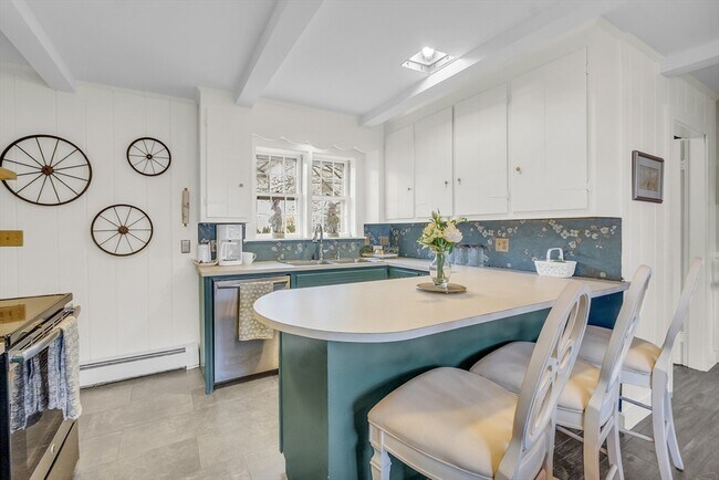 Photo - 205 Main St Unit 1