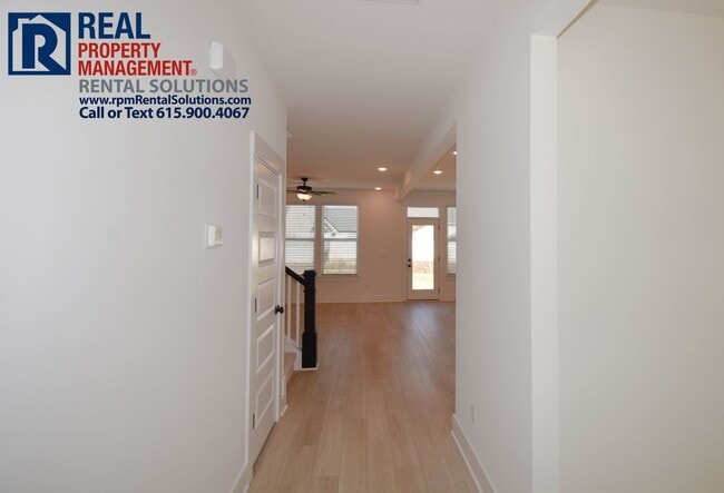 Photo - Gorgeous 3 bd home in Murfreesboro off of Veterans Pkwy. Loft and Office!