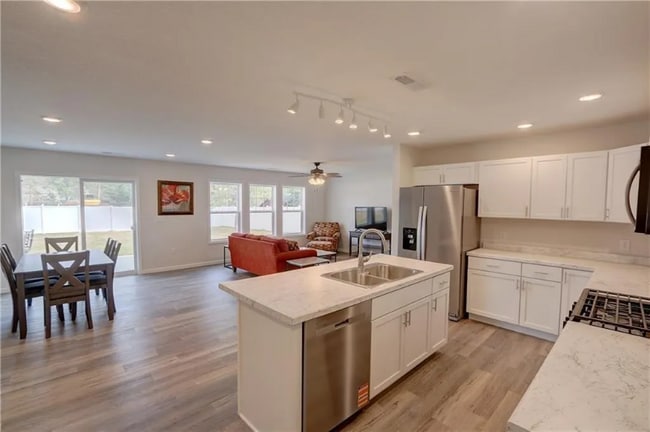 Photo - 10248 N Olker Rd