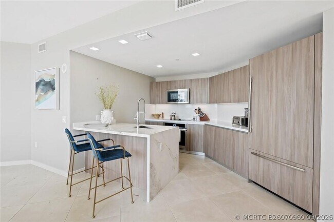 Photo - 401 N Birch Rd Unit 508