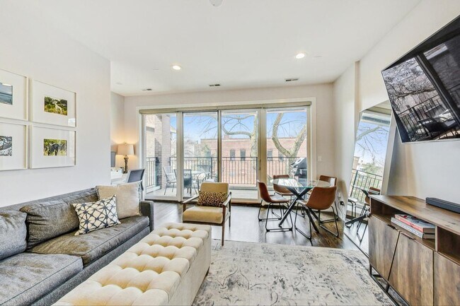 Photo - 1057 N Winchester Ave