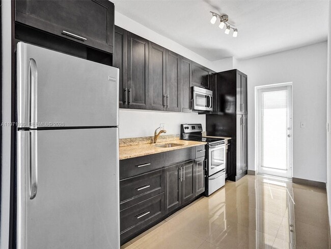 Photo - 540 74th St Unit 10