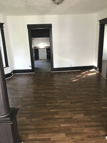 Photo - 320 Rowland St