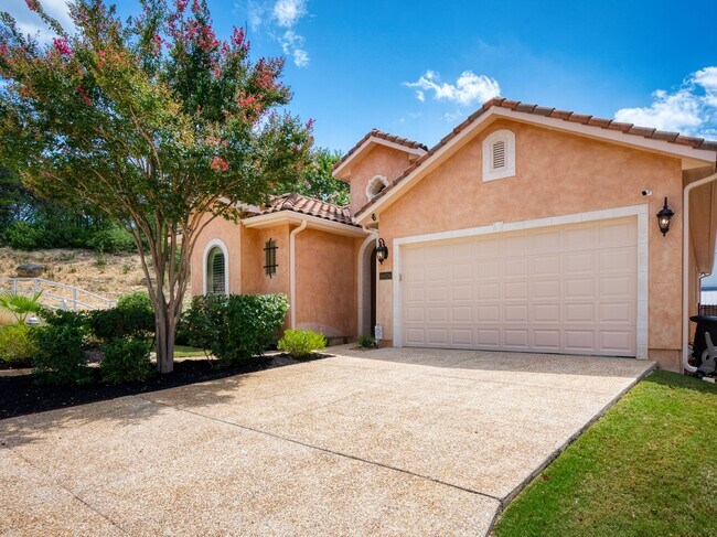 Photo - 16026 Huebner Bluff