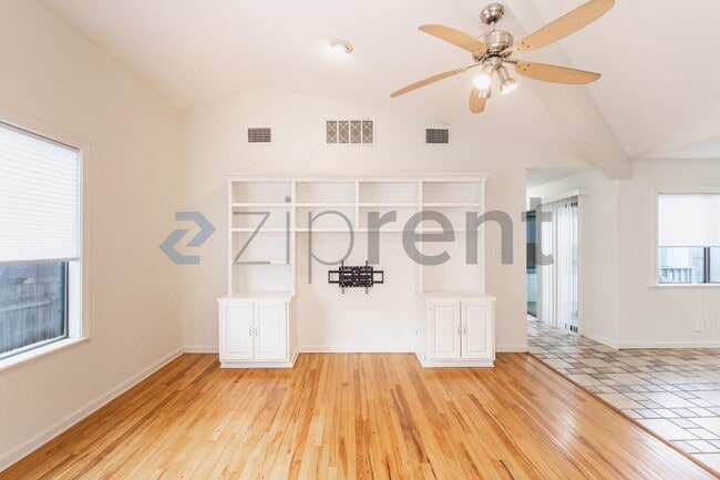 Photo - 703 Nelray Blvd