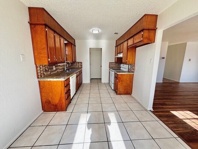Photo - Freshly Remodeled 3 Bedroom 2 Bathroom Home in Frenship ISD