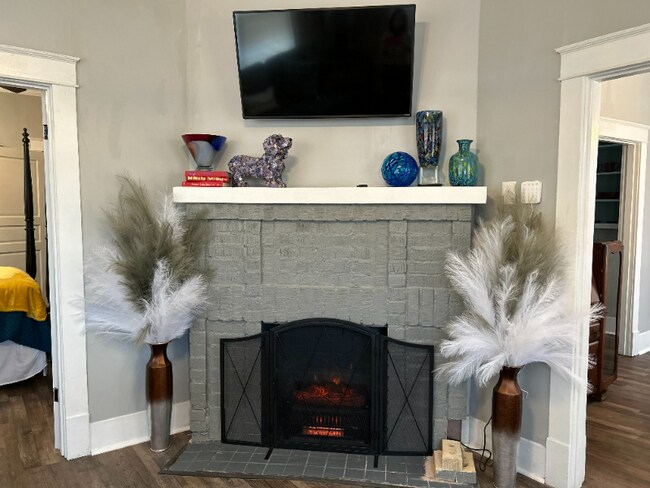 Photo - 1323 Franklin St