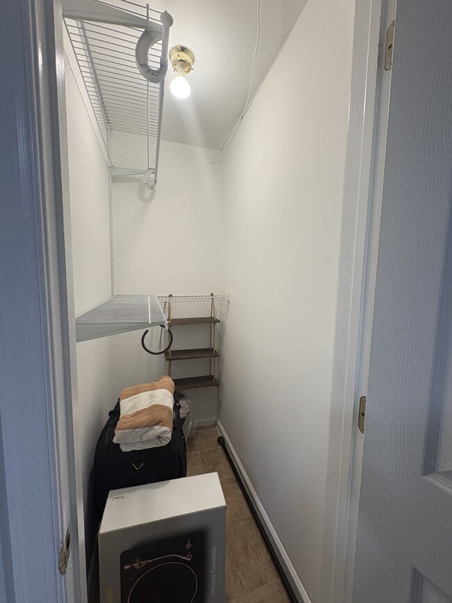 Photo - 273 Eltingville Blvd Unit side apartment