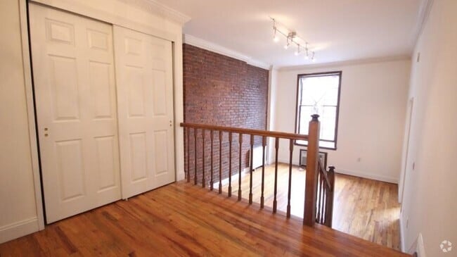 Building Photo - 1 bedroom in New York NY 10024 Unit 7 Rental