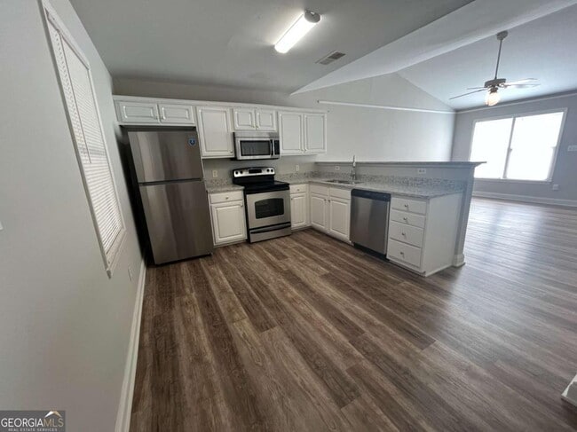 Photo - 162 Fair Oaks Dr