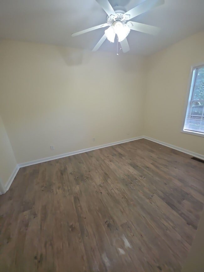 Photo - 1780 N Dixie Ave Unit D2