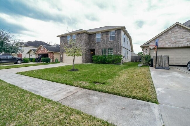 Photo - 823 Frontera Ct