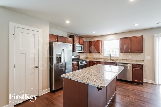 Photo - 903 Wilkinson Ln