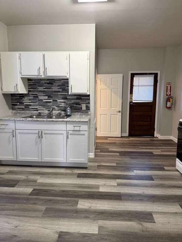 Photo - 310 Western Ave