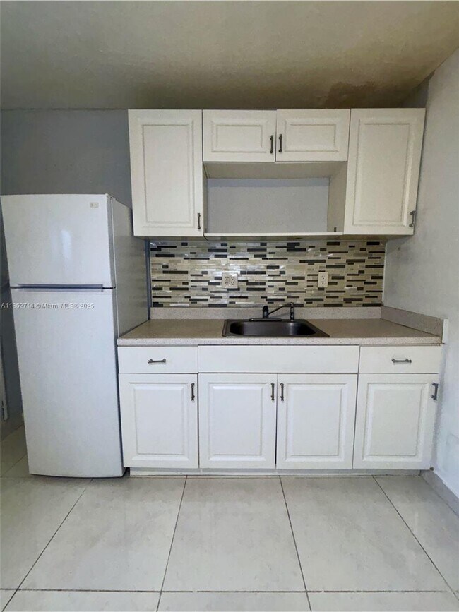 Photo - 17252 SW 149th Pl Unit 0