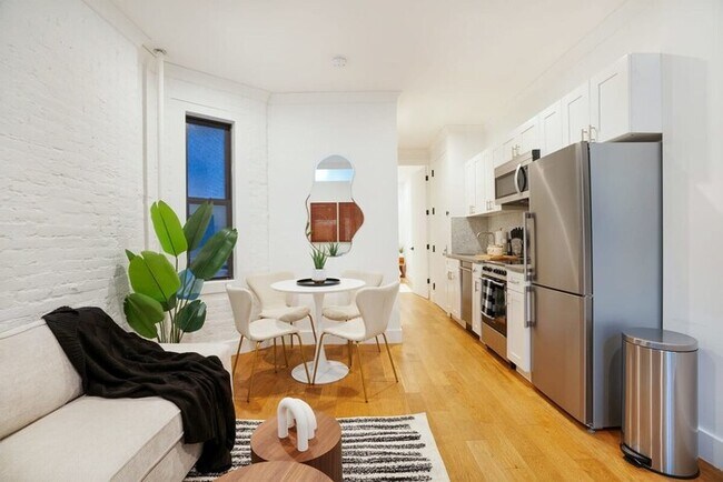 1290-8 New Renovated 2 Bedrooms in UES - 1290-8 New Renovated 2 Bedrooms in UES