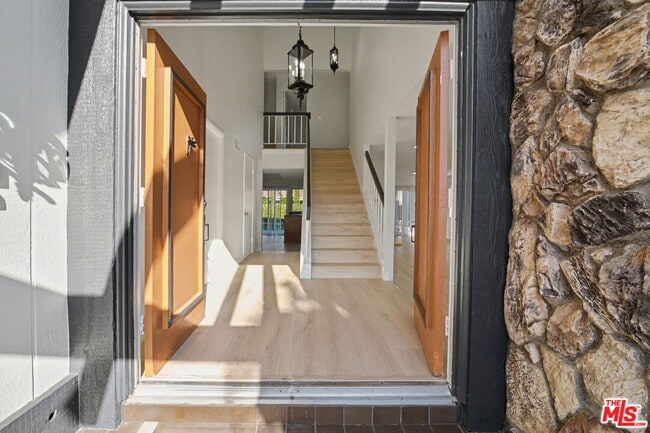 Photo - 243 Blanquita Way