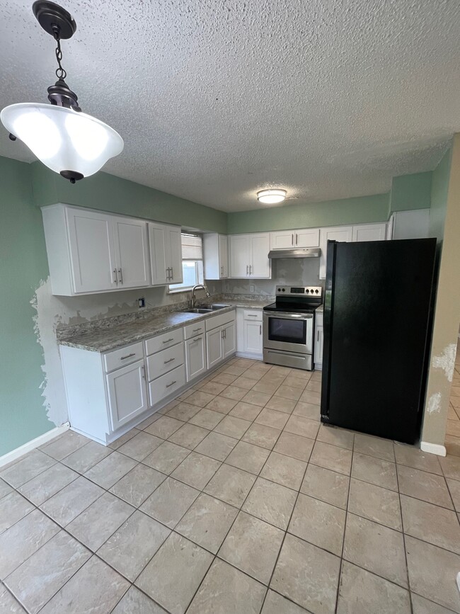 Photo - 4606 Wood Ave