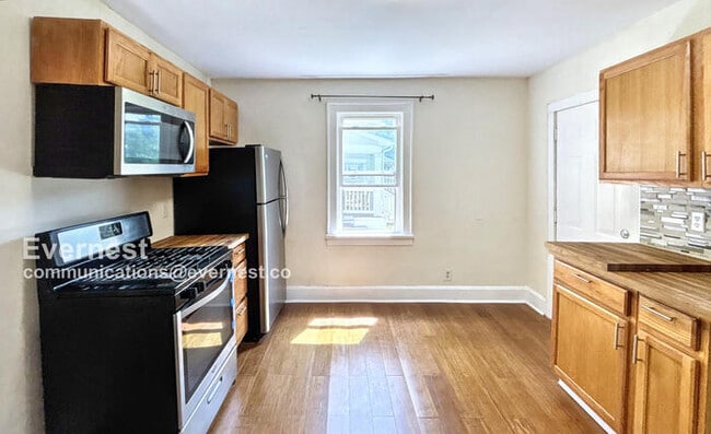 Building Photo - 783 Seymour Ave