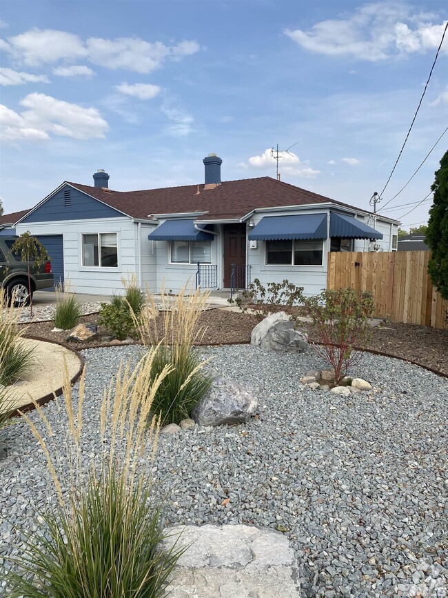 Building Photo - 1070 Kirman Ave Rental