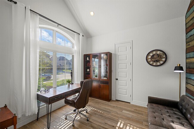 Photo - 2126 Partridgeberry Ln