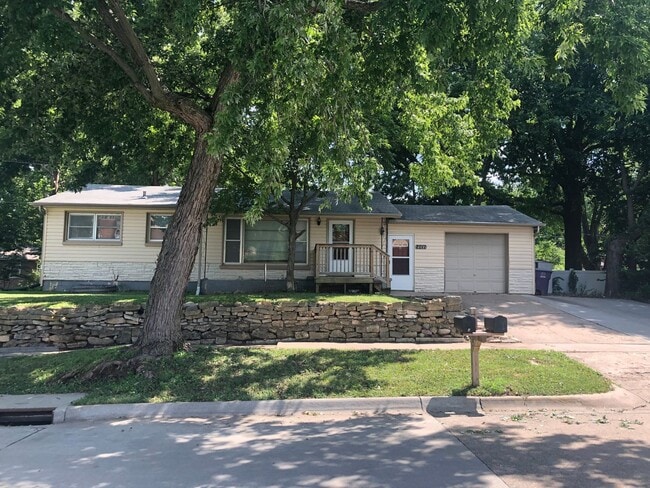 Photo - 2011 Tecumseh Rd Apartamento Unidad A