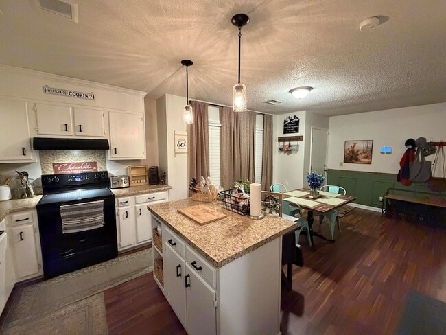 Photo - 101 Egret Ave