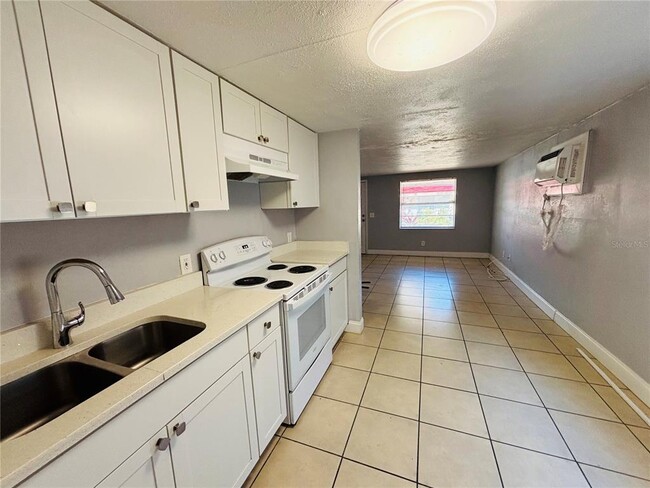 Photo - 11733 N 12th St Apartment Unit B