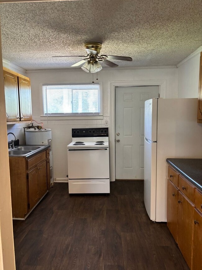 Photo - 2 Bedroom Duplex For Lease