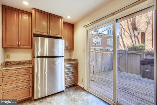 Photo - 510 Colecroft Ct