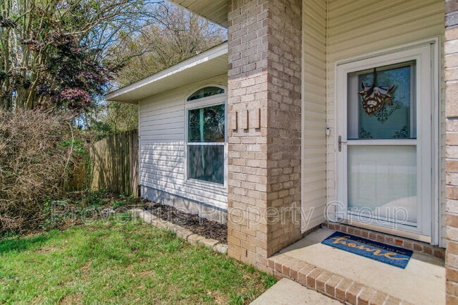 Photo - 3661 London Rd