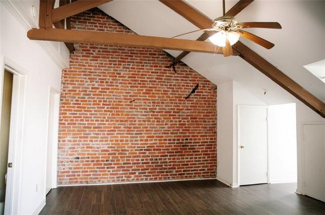 Photo - 807 Bourbon St