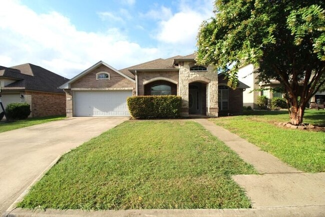 Building Photo - 2908 Tucson Dr