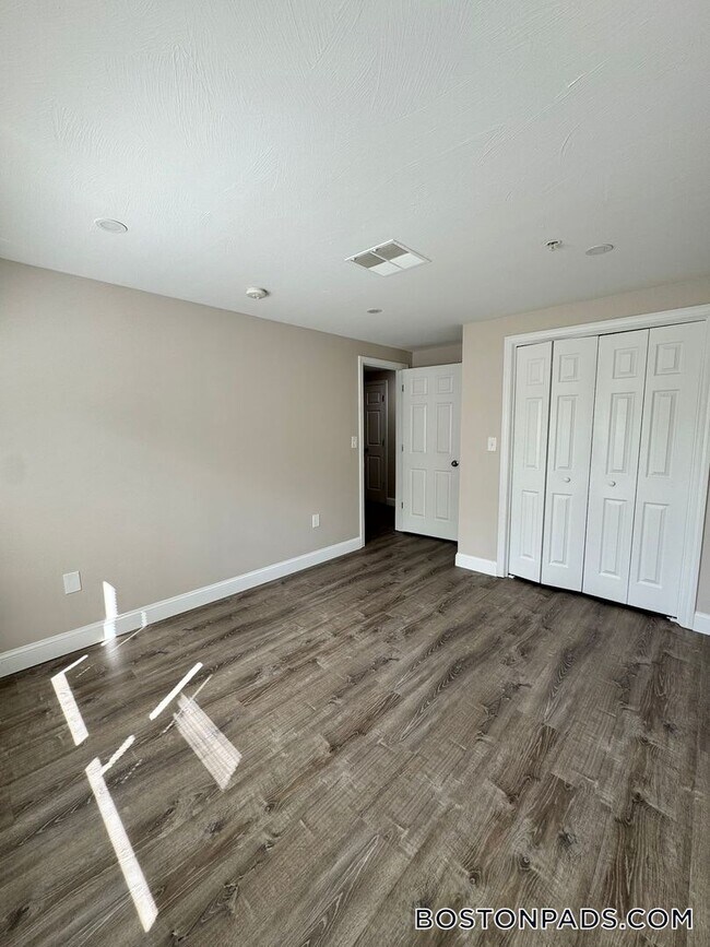 Photo - 23 Kenmar Dr Unit 23