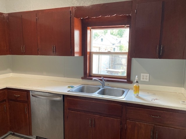 Photo - 304 W 8th St
