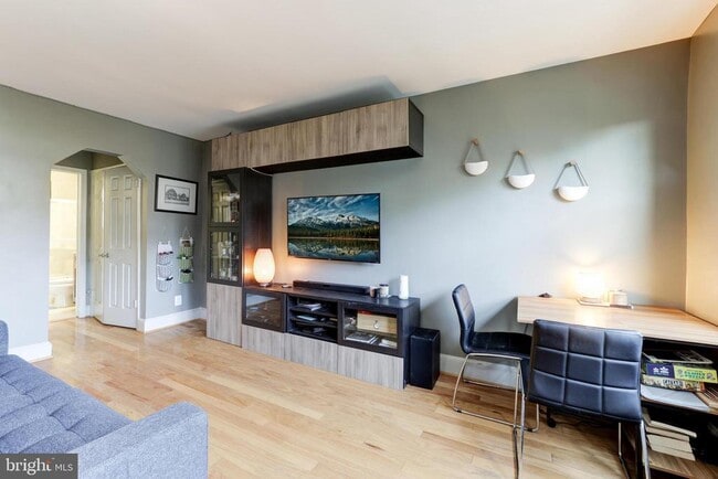 Photo - 1363 K St SE Unit 201