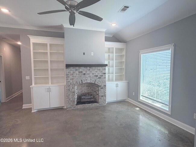 Photo - 531 Birchwood Blvd
