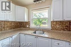 Photo - 10 Collier Rd N