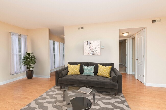 Photo - Peachtree Apartments