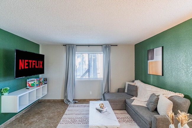 Building Photo - 8550 E McDowell Rd Unit ID1374249P