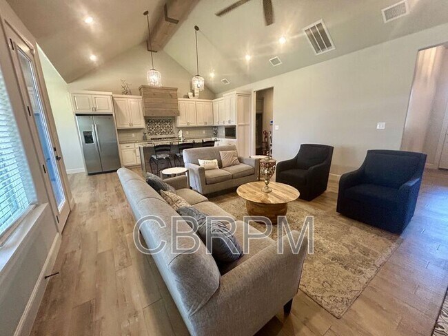 Photo - 5616 119th St